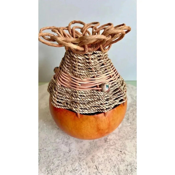 Vintage Handmade Carved Embellished Brown Gourd Decorative Vase Tabletop Decor s - Picture 5 of 12